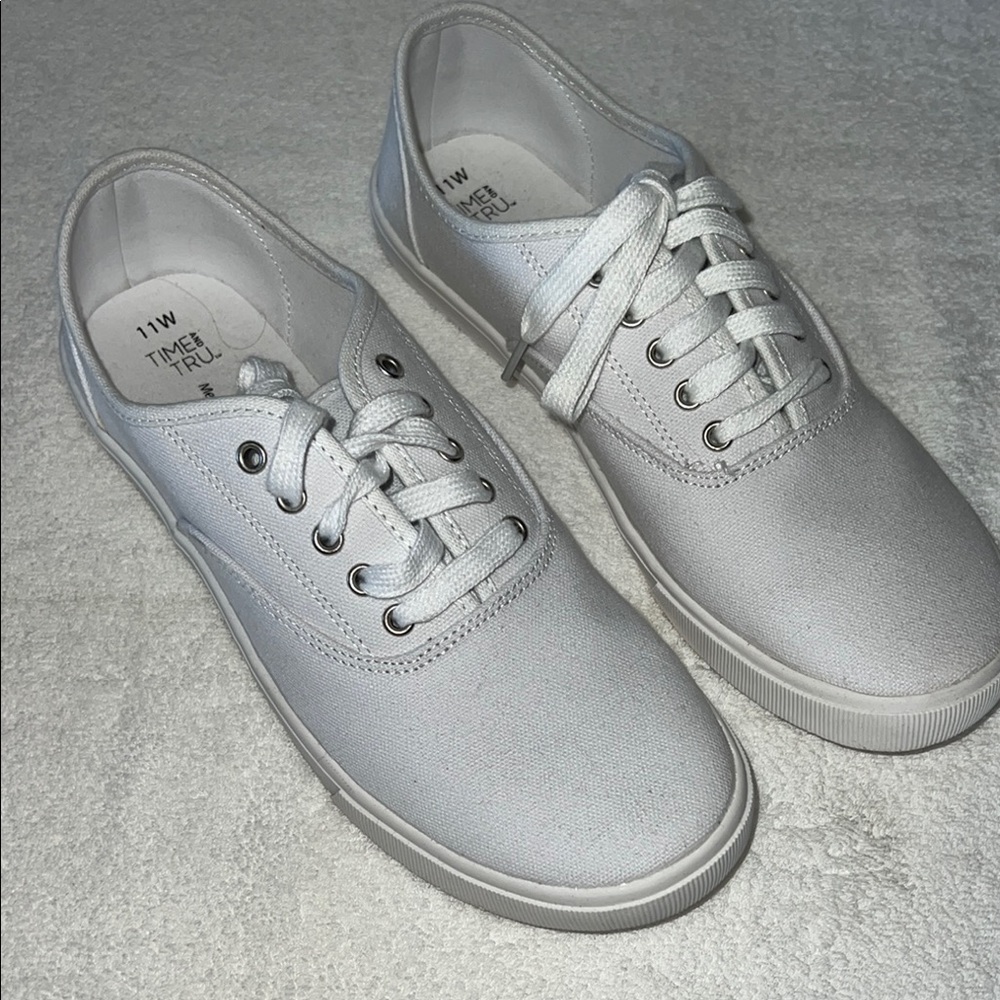 Time and Tru White Sneakers